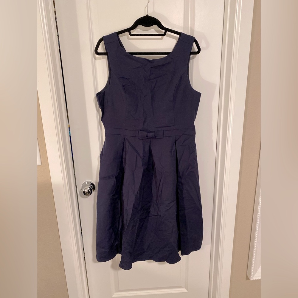 Tie a Bow dress in Navy